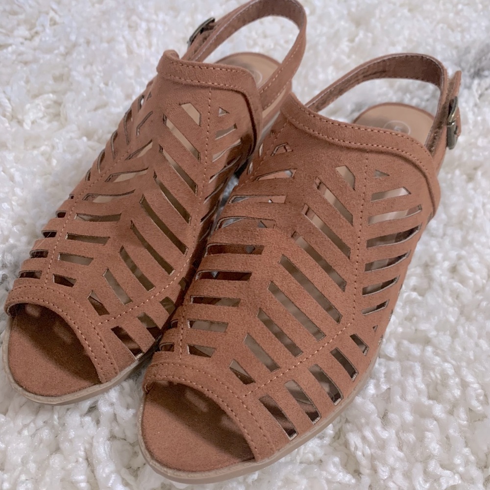 Cat & Jack Sandals with Heel